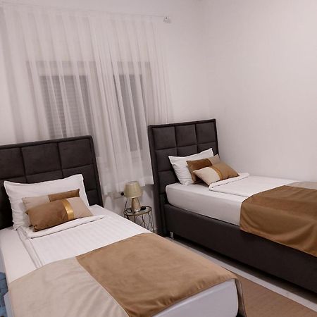 River Luxury House Бихач Экстерьер фото