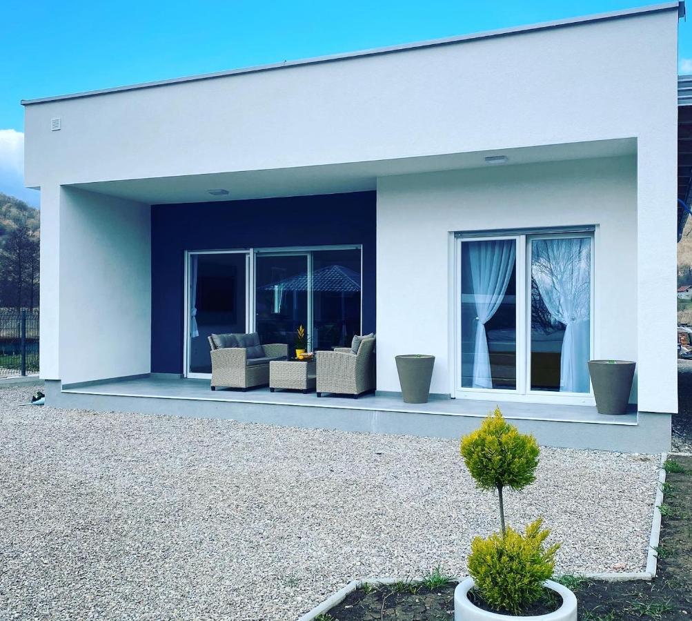 River Luxury House Бихач Экстерьер фото