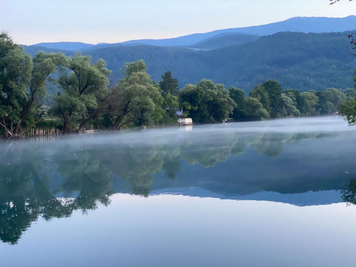 River Luxury House Бихач Экстерьер фото