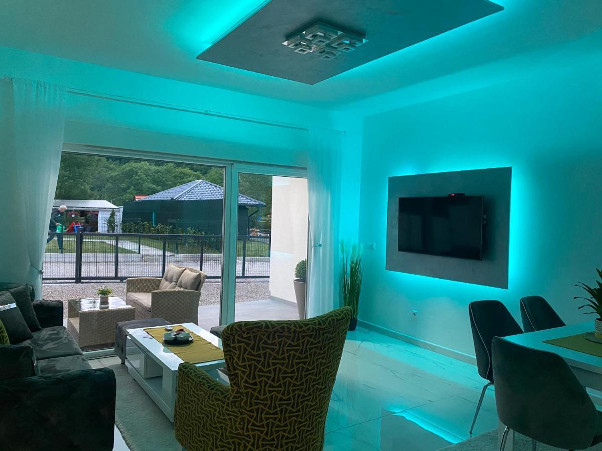River Luxury House Бихач Экстерьер фото