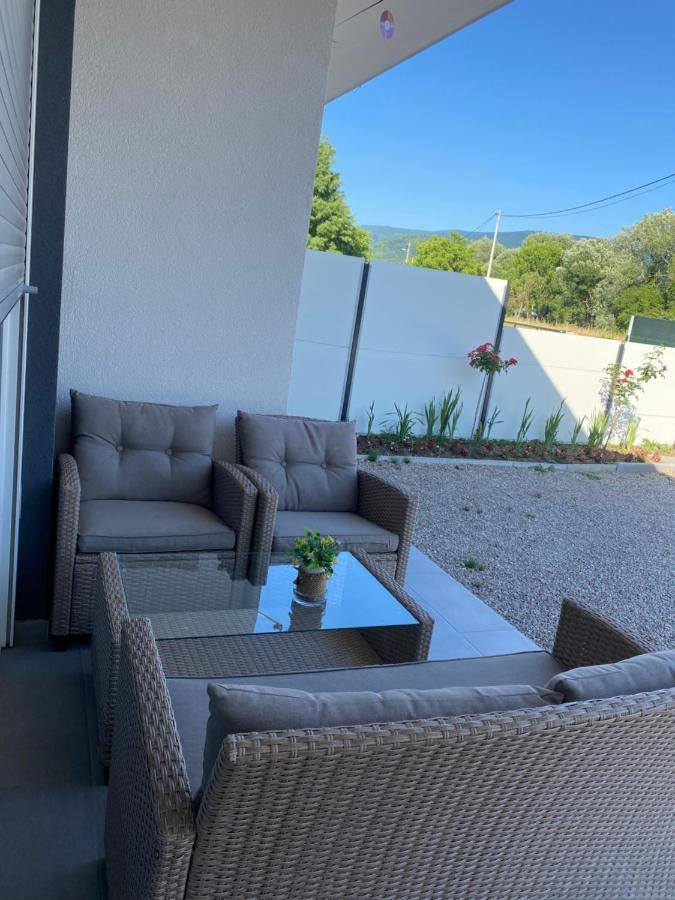 River Luxury House Бихач Экстерьер фото